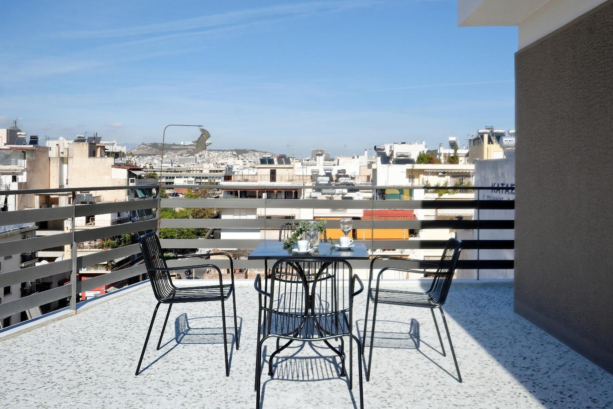Odyssey Aparthotel 4*